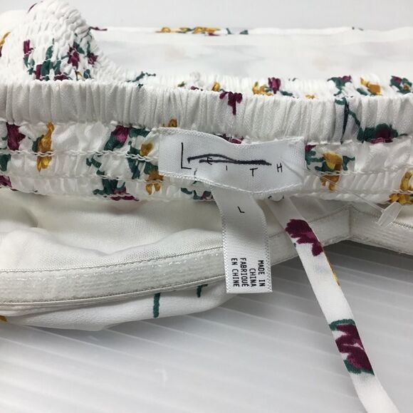 Leith Tie Front Crop Halter Tank (C1) - Picture 6 of 6